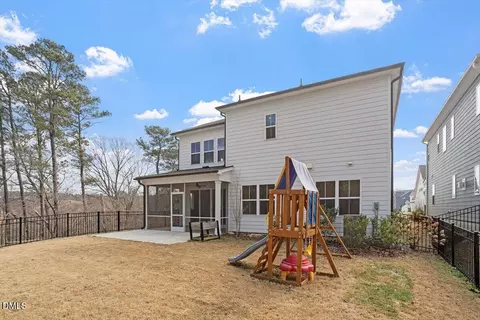 Exterior - 541 Roycroft Dr, Wake Forest, NC 27587 photo 5 of 9