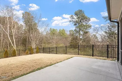 Exterior - 541 Roycroft Dr, Wake Forest, NC 27587 photo 6 of 9