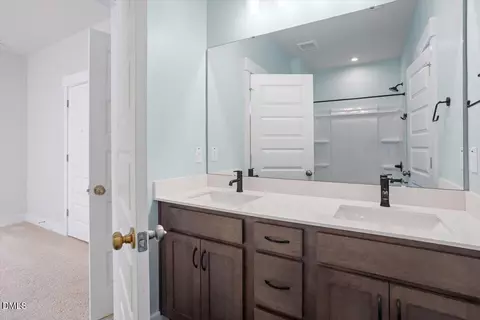Bath - 541 Roycroft Dr, Wake Forest, NC 27587 photo 5 of 5