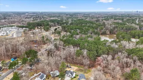 View/Area - 3201 Venus Dr, Durham, NC 27703 photo 4 of 6