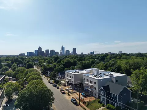 709 E Lenoir St #304, Raleigh, NC 27601