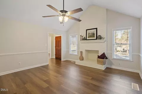 Living - 108 Fairburn Ct, Wake Forest, NC 27587 photo 2 of 2