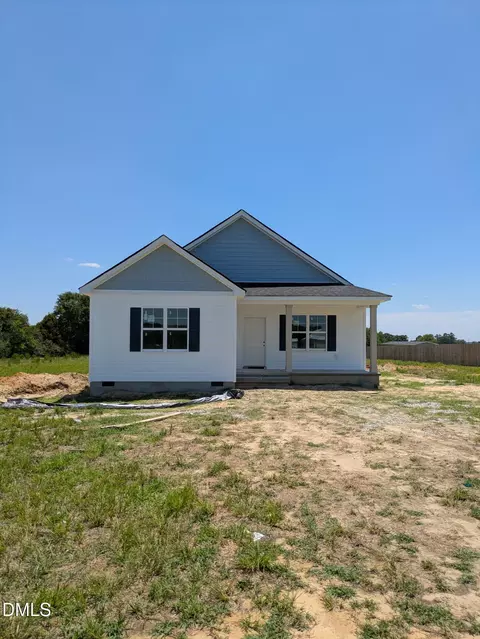 66 Ravenwind Ln, Lillington, NC 27546