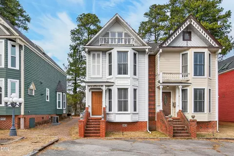2502 Chapel Hill Rd #B, Durham, NC 27707