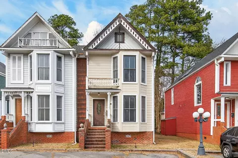 2502 Chapel Hill Rd #A, Durham, NC 27707