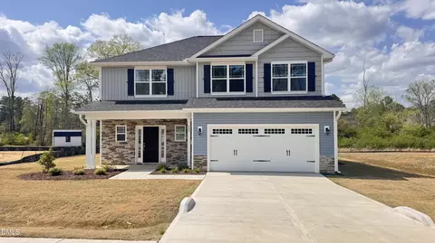 203 Lake Edge Dr, Lillington, NC 27546