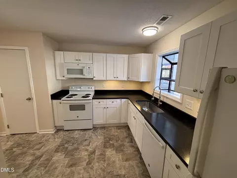 54 Willow Bridge Dr, Durham, NC 27707