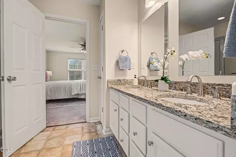 Bath - 3712 Appling Way, Durham, NC 27703 photo 5 of 6