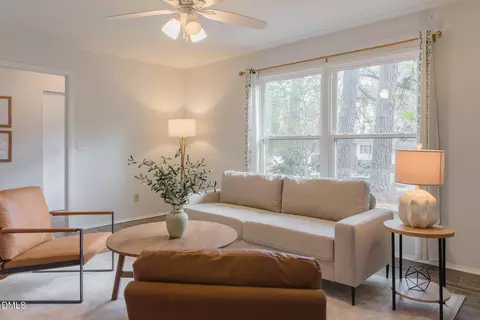 Living - 124 Wicklow Ln, Durham, NC 27713 photo 2 of 3