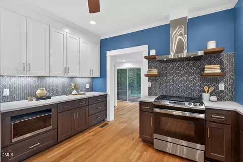 Kitchen - 910 Oakland Ave, Durham, NC 27705 photo 3 of 6