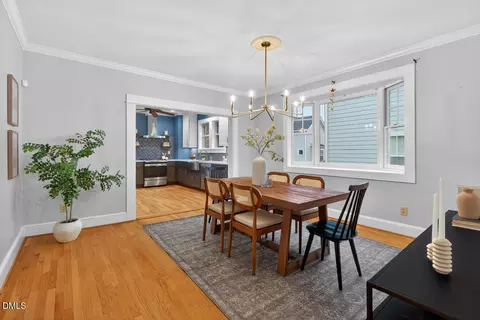 Dining - 910 Oakland Ave, Durham, NC 27705 photo 1 of 4