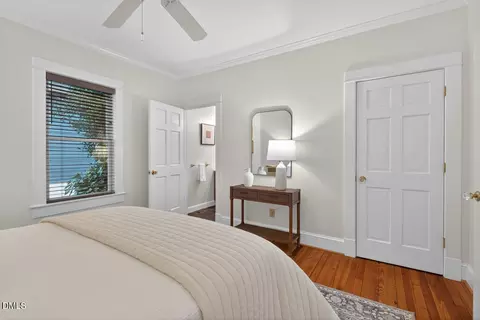 Bedroom - 910 Oakland Ave, Durham, NC 27705 photo 5 of 10