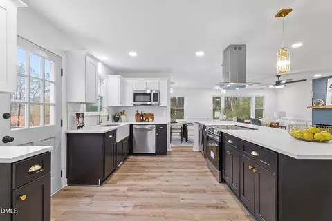 1232 Martin Pond Rd, Wendell, NC 27591