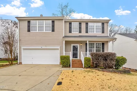 105 Plumbago Pl, Holly Springs, NC 27540