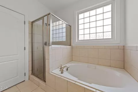 Bath - 7101 Numa Cir, Willow Spring, NC 27592 photo 1 of 3