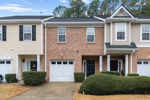 352 Anterbury Dr, Apex, NC 27502