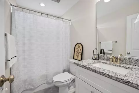 Bath - 5202 Goshawk Ln, Graham, NC 27253 photo 4 of 4