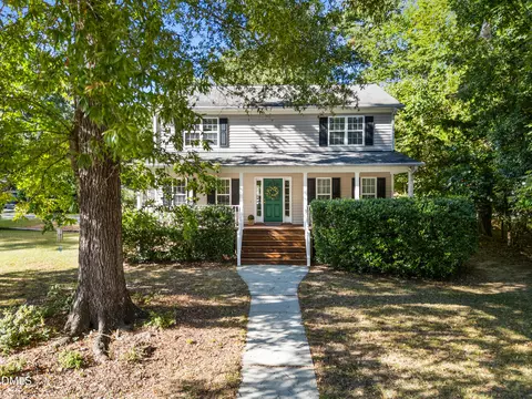 100 Raven Ln, Carrboro, NC 27510
