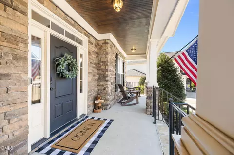 170 Valley Pines Cir, Spring Lake, NC 28390