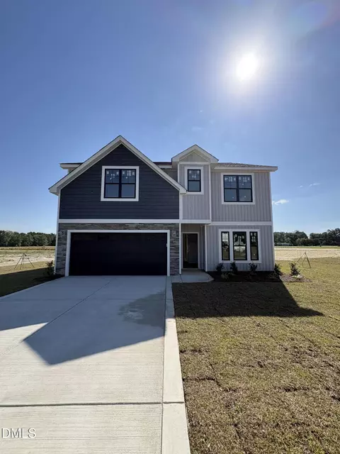 1548 Eastbay Dr, Fayetteville, NC 28312