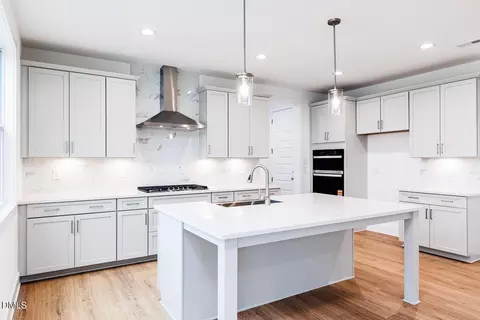 5204 Boylston Dr, Fuquay Varina, NC 27526