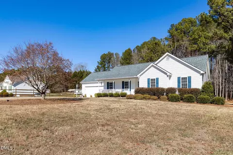 1157 Franklin Ln, Henderson, NC 27537