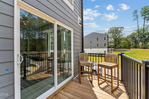 156 N White St # 100, Wake Forest, NC 27587