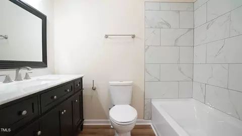 Bath - 909 Windcrest Rd, Durham, NC 27713 photo 6 of 10