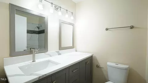 Bath - 909 Windcrest Rd, Durham, NC 27713 photo 3 of 10