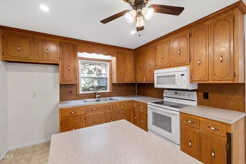 Kitchen - 5917 Scalybark Rd, Durham, NC 27712 photo 3 of 5