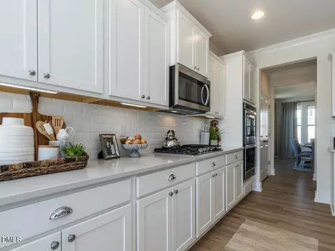 545 Hipwood Dr, Zebulon, NC 27597