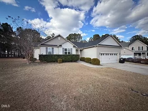 491 Blaze Ridge Dr, Smithfield, NC 27577