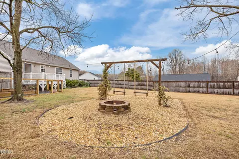 71 Rosa Cir, Willow Spring, NC 27592 photo 4
