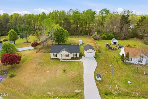 108 Danbury Ct, Willow Spring, NC 27592