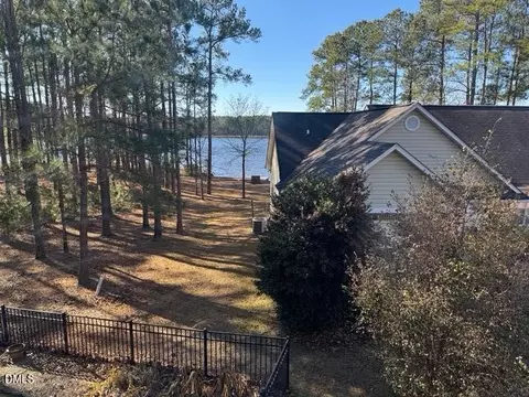 147 Sherwood Ln, Sanford, NC 27332