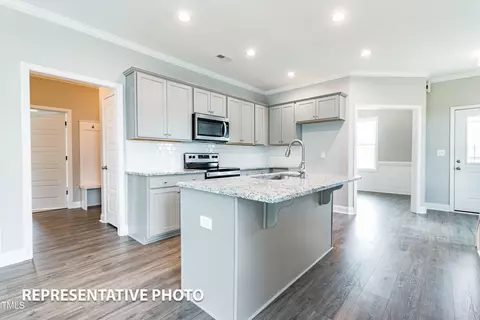160 Beebalm Run, Dunn, NC 28334 photo 2