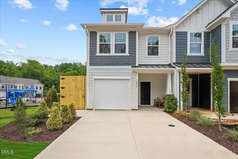 1312 Hammond Dr, Mebane, NC 27302