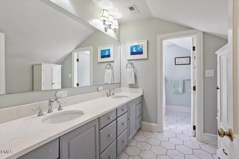 Bath - 2416 E Lake Dr, Raleigh, NC 27609 photo 5 of 5