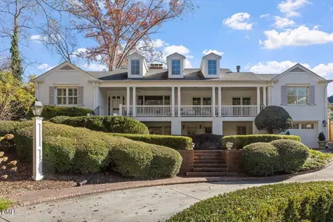 2416 E Lake Dr, Raleigh, NC 27609