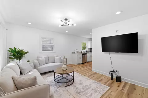 1213 Gregory St, Greensboro, NC 27403