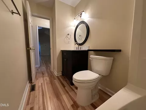 Bath - 121 Blackthorne Pl, Garner, NC 27529 photo 5 of 5