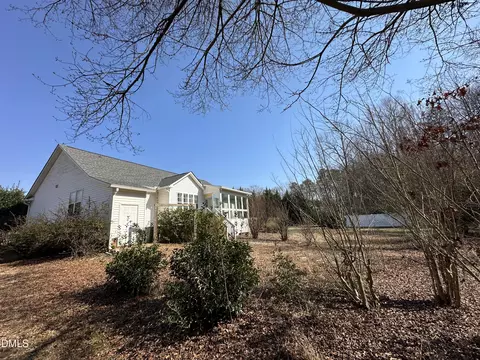 Exterior - 121 Blackthorne Pl, Garner, NC 27529 photo 12 of 13
