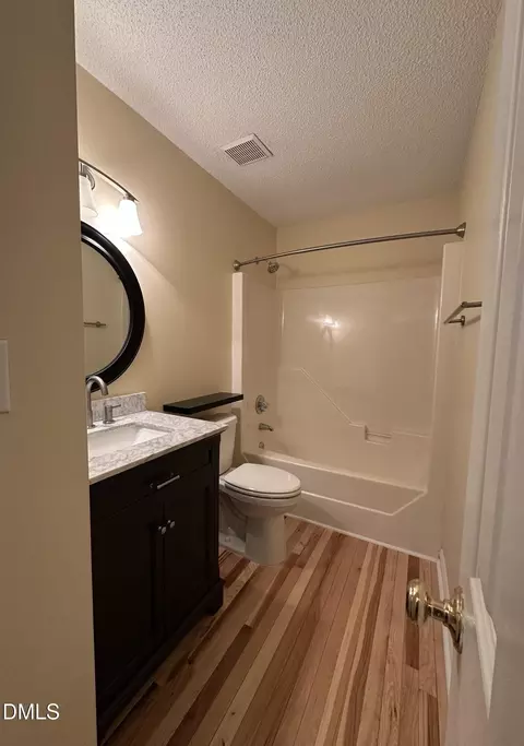 Bath - 121 Blackthorne Pl, Garner, NC 27529 photo 3 of 5