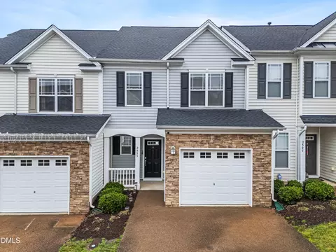 2525 Asher View Ct, Raleigh, NC 27606