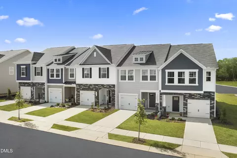 677 Sefton Park Dr, Zebulon, NC 27597