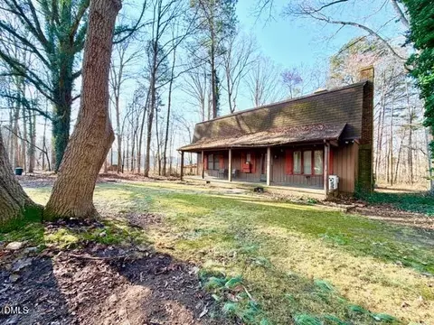 6998 Us 421 S, Bear Creek, NC 27207