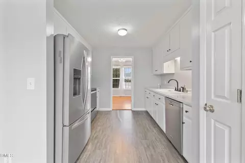 Kitchen - 109 Morrison Dr, Smithfield, NC 27577 photo 1 of 2