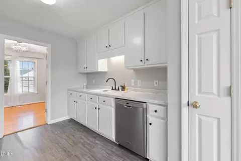Kitchen - 109 Morrison Dr, Smithfield, NC 27577 photo 2 of 2