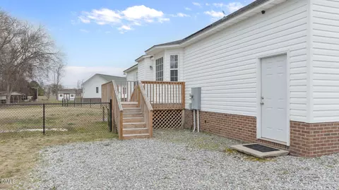 Exterior - 109 Morrison Dr, Smithfield, NC 27577 photo 3 of 4