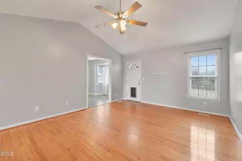 Living - 109 Morrison Dr, Smithfield, NC 27577 photo 3 of 3